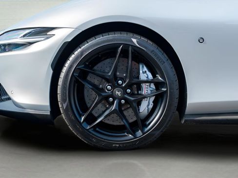 Used 2024 Ferrari Roma image 9