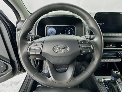 Used 2023 Hyundai Kona Limited FWD image 11