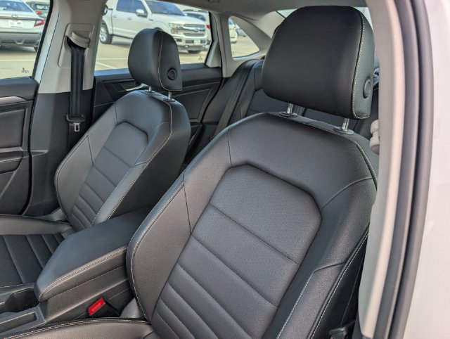 Used 2022 Volkswagen Jetta SE FWD image 10