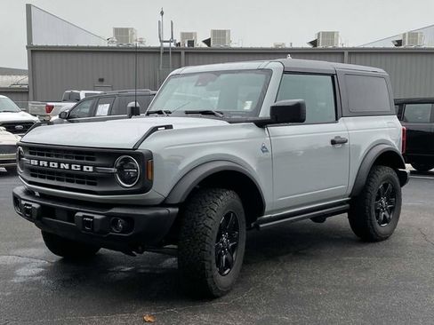 Certified 2024 Ford Bronco Black Diamond image 7