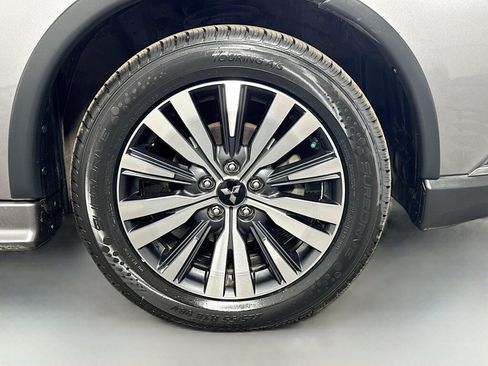 Used 2019 Mitsubishi Outlander GT AWD/4WD image 52