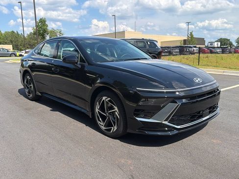 New 2026 Hyundai Sonata SEL FWD image 10
