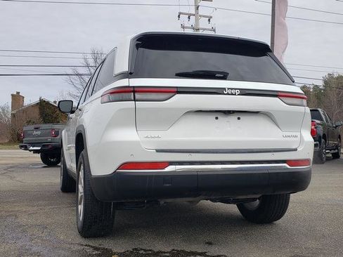 Used 2023 Jeep Grand Cherokee Limited image 6