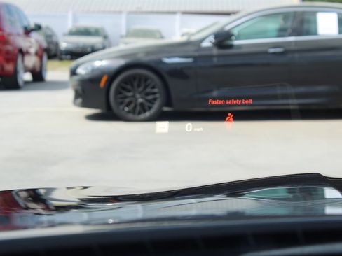 Used 2015 BMW 550i xDrive Sedan image 29