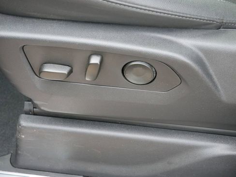 Used 2023 GMC Sierra 1500 SLT w/ SLT Premium Package image 17