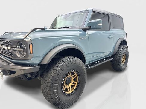 Used 2022 Ford Bronco Outer Banks w/ Sasquatch Package AWD/4WD image 11