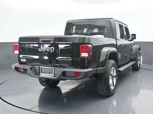 Used 2024 Jeep Gladiator Sport w/ Premium Package image 5