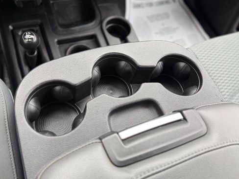 Used 2018 RAM 3500 Tradesman w/ Chrome Appearance Group image 17