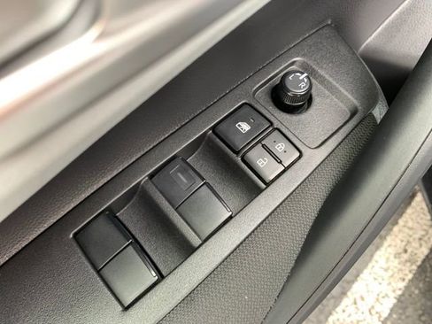 Used 2026 Toyota Corolla SE w/ SE Premium Package image 13