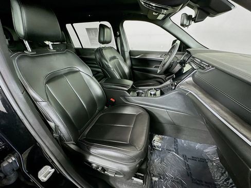 Certified 2024 Jeep Grand Cherokee L Limited w/ Luxury Tech Group II image 42