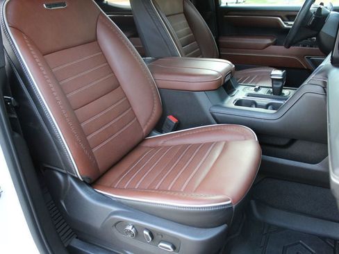 Used 2023 GMC Sierra 1500 Denali Ultimate AWD/4WD image 27