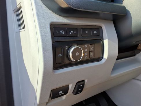 Used 2023 Ford F250 Limited w/ FX4 Off-Road Package image 14