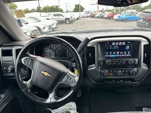 Used 2018 Chevrolet Silverado 1500 LT w/ Texas Edition RWD image 12