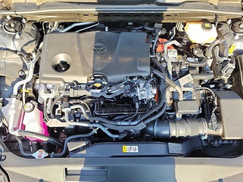 Used 2025 Toyota Camry LE image 24