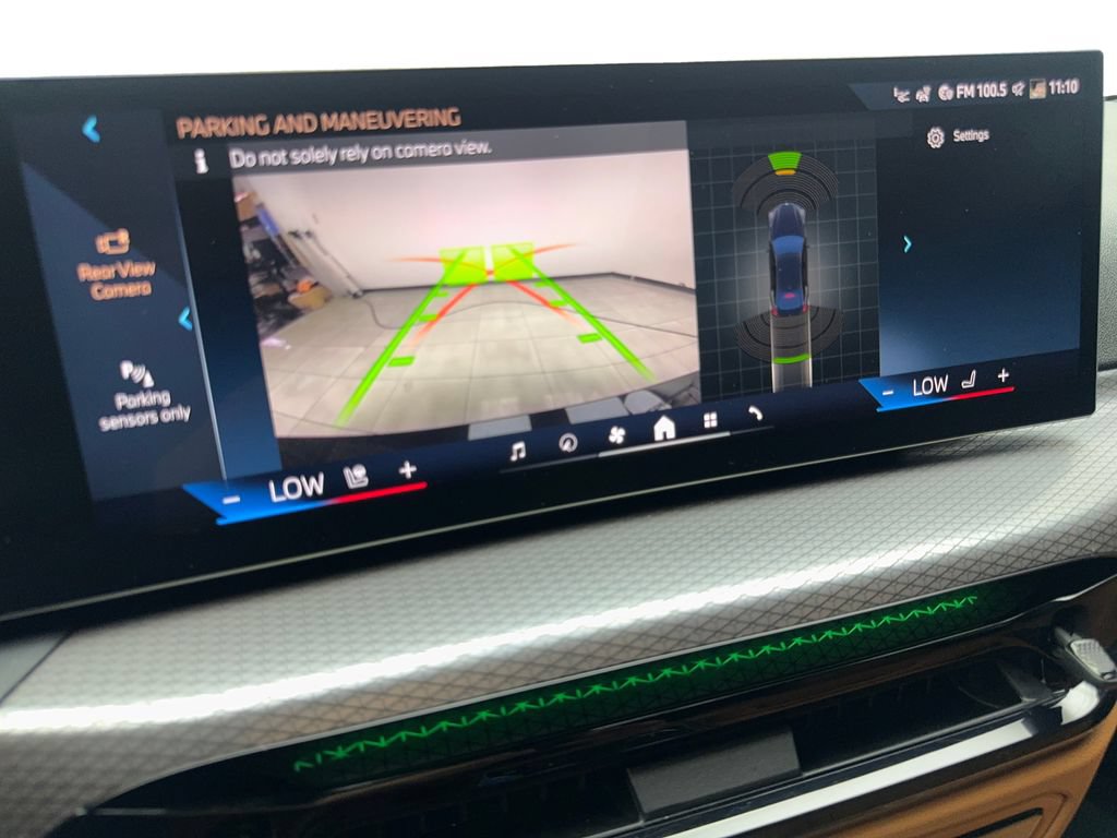 Used 2025 BMW i4 eDrive40 w/ Premium Package RWD image 67