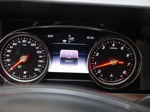 Used 2017 Mercedes-Benz E 400 4MATIC Wagon image 20