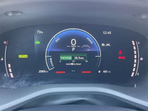 Used 2025 Toyota Camry SE image 26