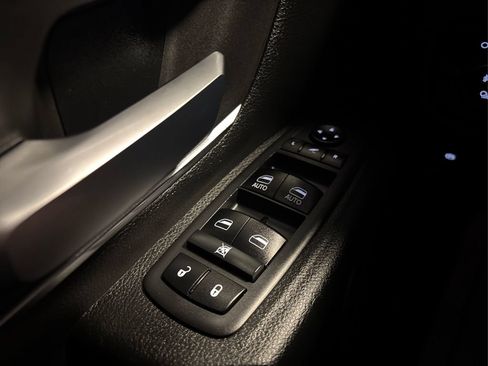 Used 2019 RAM 1500 Big Horn AWD/4WD image 38