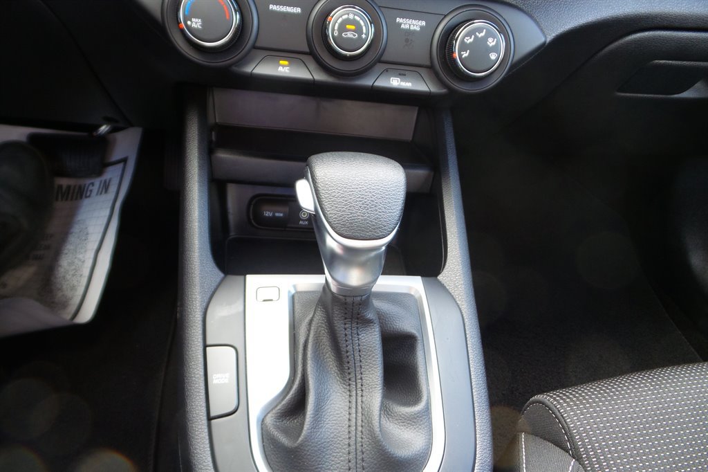 Used 2020 Kia Forte LXS FWD image 30