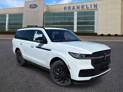 New 2025 Lincoln Navigator Reserve w/ Jet Appearance Package