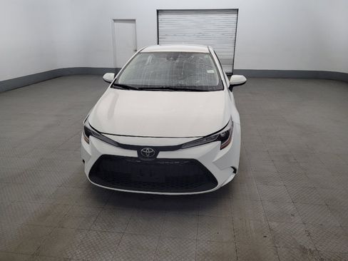 Used 2021 Toyota Corolla LE FWD image 15