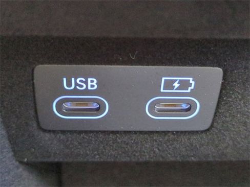 Certified 2026 Genesis GV70 2.5T Select image 21