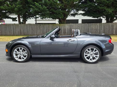 Used 2015 MAZDA MX-5 Miata Grand Touring w/ Premium Package RWD image 3