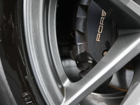 Used 2024 Porsche Macan AWD/4WD image 46