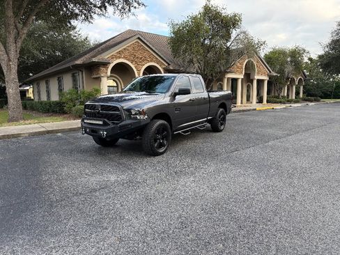 Used 2019 RAM 1500 Express w/ Express Value Package image 3