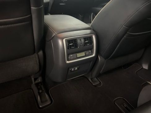 Used 2020 INFINITI QX60 Luxe w/ Essential Package image 16