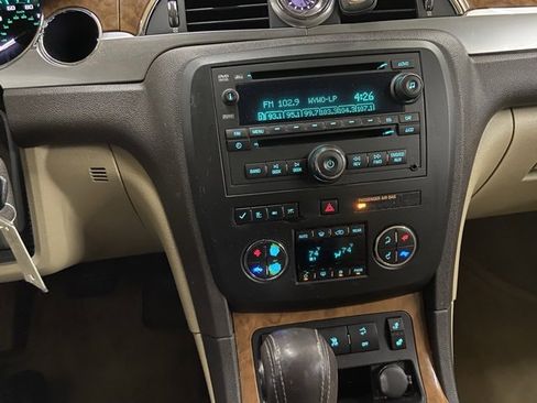 Used 2009 Buick Enclave CXL w/ Entertainment Package #2 image 49