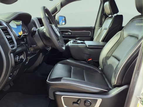 Used 2025 RAM 1500 Laramie image 11