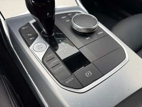 Used 2022 BMW 330e xDrive image 14