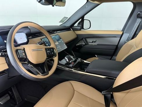 New 2026 Land Rover Range Rover Sport Dynamic SE AWD/4WD image 6