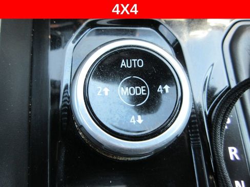Certified 2023 GMC Canyon AT4 w/ AT4 Premium Package AWD/4WD image 32