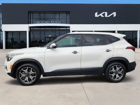 Used 2021 Kia Seltos EX image 4