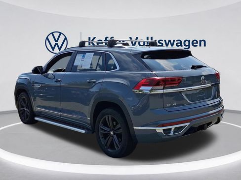 Used 2022 Volkswagen Atlas Cross Sport SEL R-Line AWD/4WD image 4