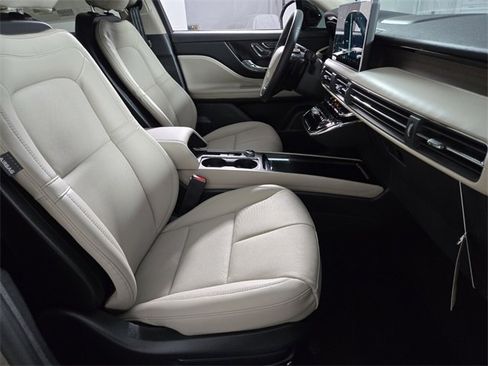 New 2026 Lincoln Corsair Grand Touring image 19