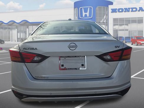 Used 2024 Nissan Altima 2.5 SV image 7