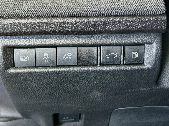 Certified 2025 Toyota Camry LE FWD image 11