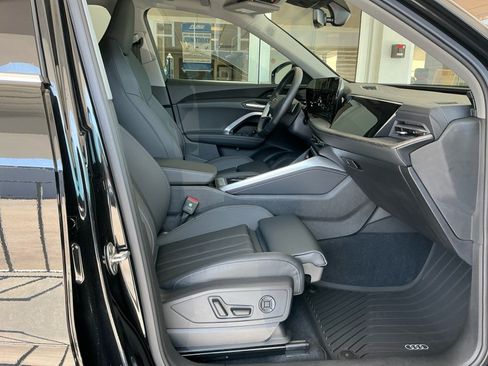 Certified 2025 Audi Q5 Premium w/ Premium Plus AWD/4WD image 32