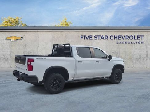 Used 2023 Chevrolet Silverado 1500 ZR2 w/ ZR2 Bison Edition AWD/4WD image 8
