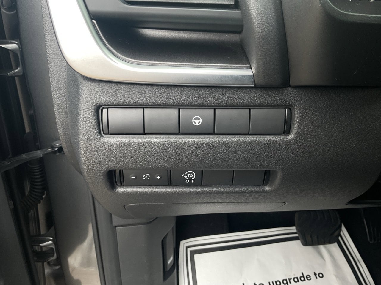 Used 2023 Nissan Rogue SV FWD image 21