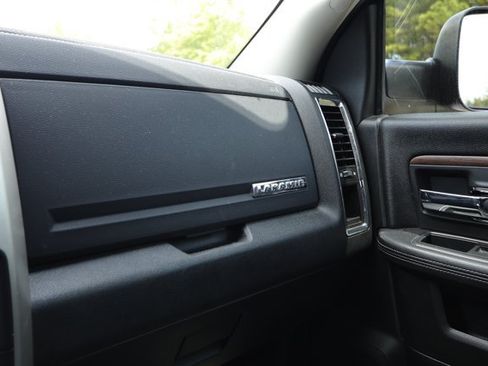 Used 2017 RAM 2500 Laramie w/ Sport Appearance Group AWD/4WD image 28