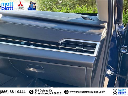 Used 2023 Mitsubishi Outlander SE image 18