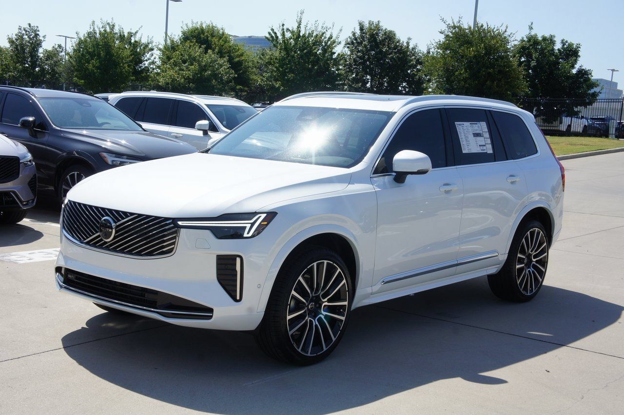 New 2026 Volvo XC90 B6 Plus w/ Protection Package Premier AWD/4WD image 2