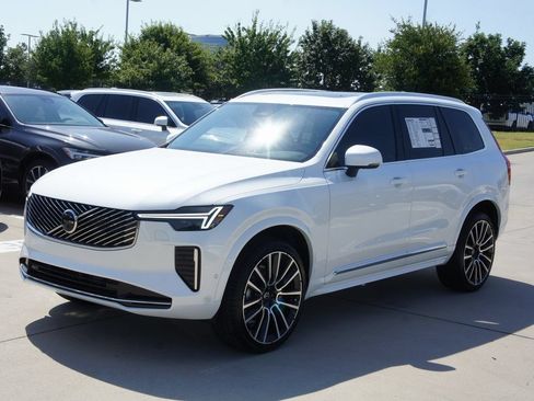 New 2026 Volvo XC90 B6 Plus w/ Protection Package Premier AWD/4WD image 2