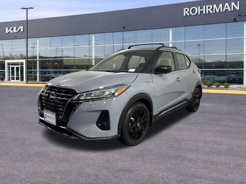 Used 2023 Nissan Kicks SR w/ Interior Electronics Package FWD image 1