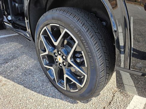 New 2026 Chevrolet Traverse High Country w/ LPO, Floor Liner Package image 23