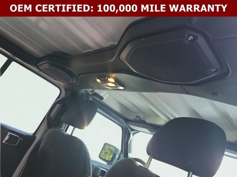 Used 2023 Jeep Gladiator Sport AWD/4WD image 16